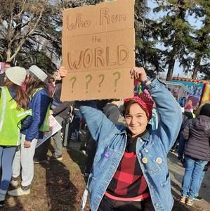 Meet your Posher, Caroline
